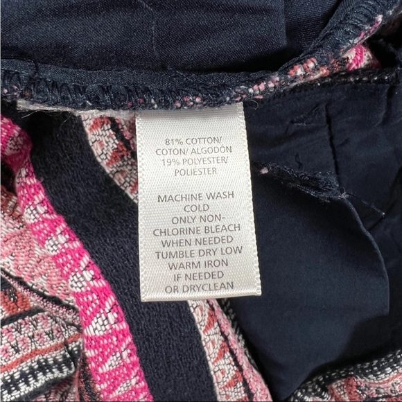 Ann Taylor Loft “The Riviera Short” In Textured Geo Pattern Size 14 - Picture 9 of 9